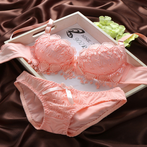 ชุดชั้นในลูกไม้น่ารักและเซ็กซี่ของผู้หญิงชุดบราสวมใส่สบายใหม่ - Product Image 1