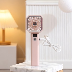 Ventilateur portatif LingPan avec affichage numérique, moteur DC 5W, alimenté par batterie, recharge USB portable pour utilisation en extérieur - Product Image 4