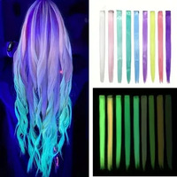 Extensions de cheveux synthétiques fluorescentes de 20 pouces, cheveux brillants dans le noir, cheveux à tresser lumineux