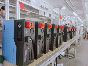 Convertidor Híbrido Shenzhen de 4KW con Cargador, Inversor de Onda Sinusoidal Pura de 24V 48V para Batería Solar - Product Image 5