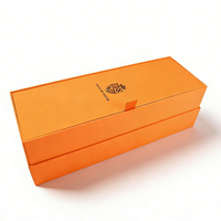 Boîte rigide magnétique à couvercle rabattable de luxe en orange, boîte cadeau en papier rigide pliable personnalisée pour l'emballage de spiritueux et de vins