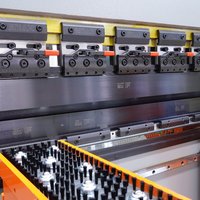 Peralatan Pembengkokan Hidrolik Servo Industri SMAX ProBend untuk Fabrikasi Plat Logam Panjang