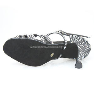 Petites perles personnalisées chaussures <span class=keywords><strong>de</strong></span> <span class=keywords><strong>danse</strong></span> <span class=keywords><strong>de</strong></span> salon pour femmes semelle en daim bleu Satin sandales <span class=keywords><strong>de</strong></span> <span class=keywords><strong>danse</strong></span> latine 7CM - Product Image 5