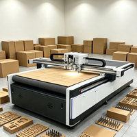 Machine de découpe numérique à couteau oscillant pour le rainurage de boîtes en carton ondulé et la découpe de stickers