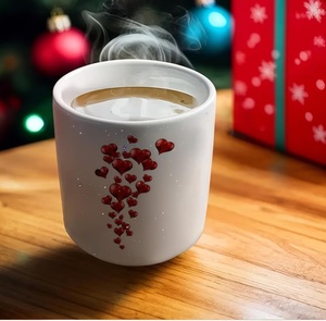 <span class=keywords><strong>Tazza</strong></span> in Ceramica Magica <span class=keywords><strong>a</strong></span> <span class=keywords><strong>Forma</strong></span> <span class=keywords><strong>di</strong></span> <span class=keywords><strong>Cuore</strong></span> che Cambia Colore con Manico che Rivelà un Design <span class=keywords><strong>a</strong></span> Sorpresa, Tazze da Caffè, <span class=keywords><strong>Tazza</strong></span> da Tè, Regalo Aziendale G25-936 - Product Image 5