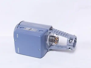 SKD82.50 ตัวกระตุ้นไฮดรอลิกไฟฟ้าแบบไม่สปริงรีเทิร์น 1000 นิวตัน, 20 มม., AC 24 V, ควบคุม 3 ตำแหน่ง, 120 วินาที, IP54 - Product Image 2