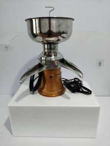 Équipement sanitaire Offre Spéciale de séparateur de graisse de lait laitier petit séparateur centrifuge électrique de crème de lait actionné à la main - Product Image 3