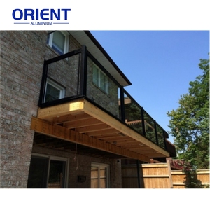 Approvisionnement en usine personnalisé extérieur cadre en aluminium verre trempé balcon main courante intérieur <span class=keywords><strong>garde</strong></span>-<span class=keywords><strong>corps</strong></span> en verre pour escaliers - Product Image 5