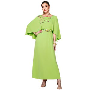 Blusa Étnica Elegante de Poliéster Transpirable con Pedrería Fucsia, Escote Corazón, Largo hasta el Tobillo, Mangas Regulares, Estilo Islámico Modesto para Eid - Product Image 1