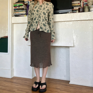 Jupe mi-longue vintage américaine à taille basse, avec cordon de serrage et ourlet à volants, en tricot épais, couleur Maillard, simple et polyvalente, pour l'automne et l'hiver - Product Image 3