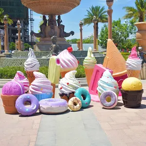 Outdoor Giant Ice Cream Cones Sculpture Fiber Glass Sculpture For Party Decoration