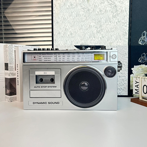 Lecteur <span class=keywords><strong>de</strong></span> cassettes rétro rechargeable avec radio pleine bande, haut-parleur BT et fente pour carte, carte prise en charge - Product Image 2