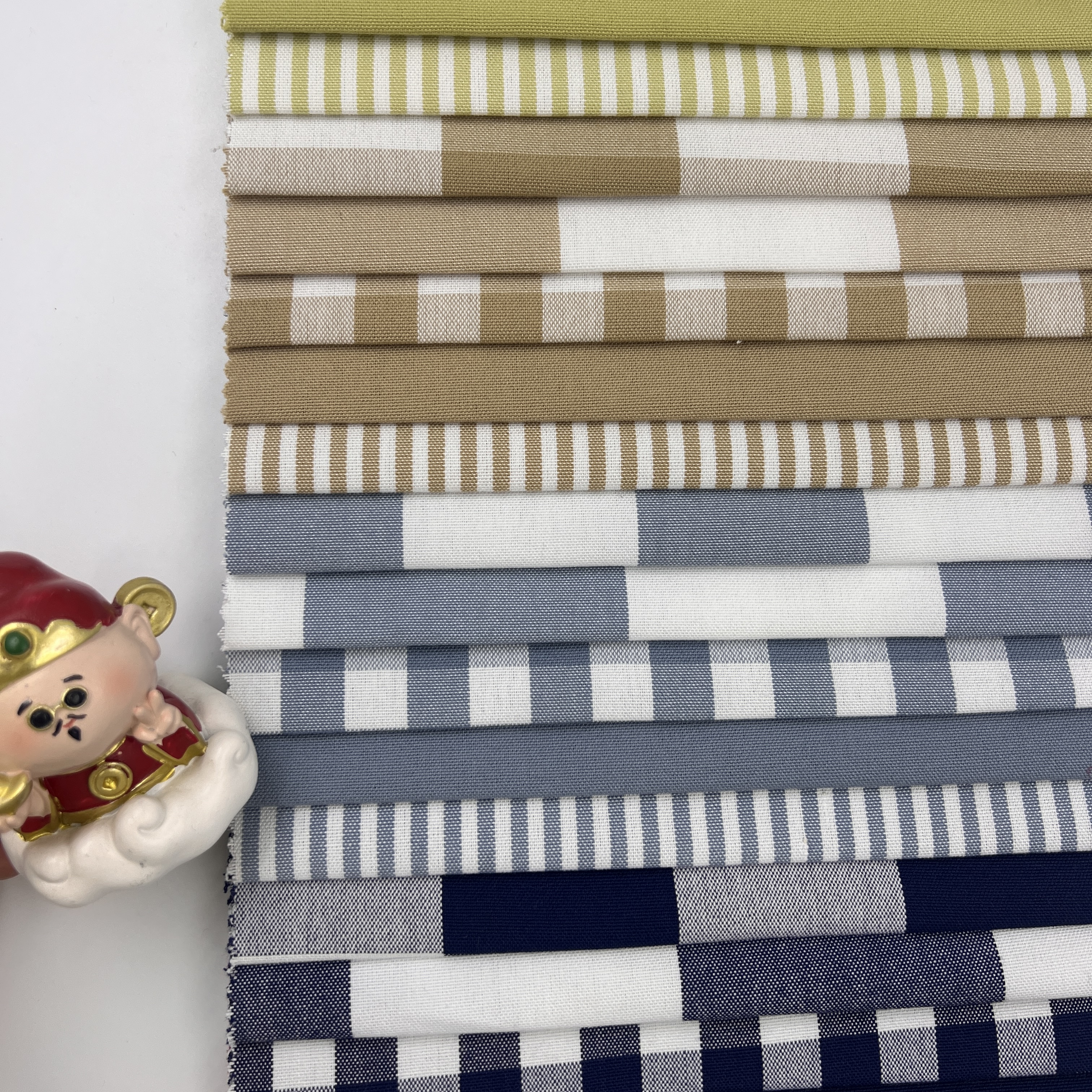 Farmhouse Style Yarn Dyed Plain Breathable Medium Weight Fabric for Tablecloth Pillow Sofa Cover Woven Upholstery