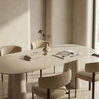 Table à manger ovale contemporaine pour 8 personnes, plateau en verre trempé avec pieds brillants, design sculptural, montage facile