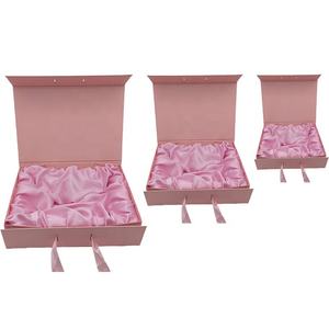 Üretim özel Logo pembe katlanır manyetik sunta ürün ambalaj peruk hediye kutuları ambalaj - Product Image 1