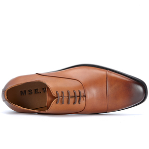 Chaussures habillées noires en cuir véritable pour hommes avec logo personnalisé, idéales pour l'hiver et le monde des affaires - Product Image 4