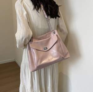 Bolso de hombro de PU de alta gama para mujer, de gran capacidad, apto para todas las estaciones, bolso cruzado con cremallera - Product Image 4