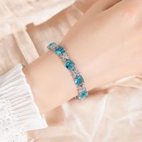 Bracelet Unisexe Élégant en Zircon Cubique Géométrique avec Breloque en Fer, Accessoire de Mode de Luxe pour le Quotidien, Cadeau Idéal, Vente en Gros