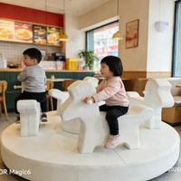 Manège de luxe de 6 pieds, blanc, pour intérieur/extérieur, équipement de terrain de jeu pour enfants, manège rotatif, carrousel, jeux doux pour les fêtes, les centres commerciaux, les moments de jeu