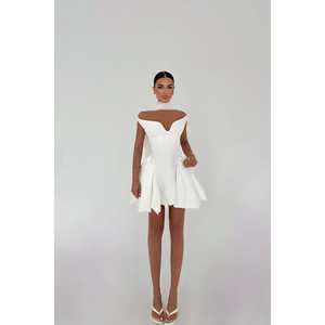 Mini-robe blanche élégante avec détail au dos, formelle et discrète, en Spandex de haute qualité, tailles XS à 6XL, idéale pour les remises de diplômes ou les journées printanières - Product Image 2