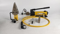 Equivalente a ENERPAC FSH-14 K, Separador Hidráulico de Bridas de 14 Toneladas, 700 Bares, Apertura de 80 mm, Kit Separador de Cuñas Tipo Dividido