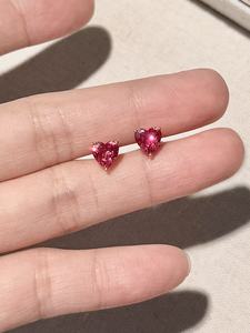 ต่างหูเงินแท้ 925 ยี่ห้อ UM Jewelry รุ่น Sunset Love ประดับพลอยสีปาปาลาชาเพาะเลี้ยงในห้องปฏิบัติการ เหมาะสำหรับงานปาร์ตี้ วันครบรอบ หรือเป็นของขวัญในชีวิตประจำวัน - Product Image 5