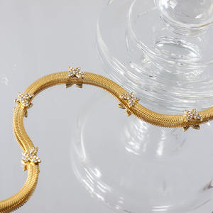 قلادات نسائية جديدة بالجملة من MICCI مطلية بالذهب متعددة الطبقات مع سلسلة زركون وقلادة على شكل فراشة - Product Image 2