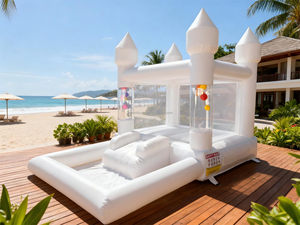 Château gonflable blanc avec colonnes de balles transparentes, qualité commerciale, <span class=keywords><strong>pour</strong></span> anniversaires, mariages et événements, <span class=keywords><strong>location</strong></span> commerciale - Product Image 2
