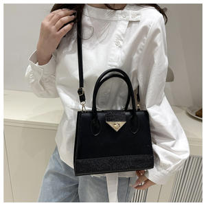 กระเป๋าถือสะพายข้างผู้หญิง I-0599 รุ่นหรูหรา ขายส่ง กระเป๋าถือหนัง PU แฟชั่นยอดนิยม กระเป๋าถือสีลูกกวาดสำหรับผู้หญิง - Product Image 6