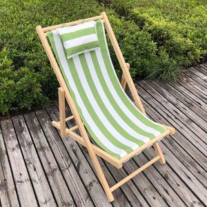 Chaise de plage en bois pliable en toile, chaise inclinable portable d'extérieur, rayée verte et blanche - Product Image 1