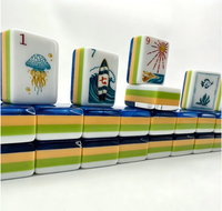 Tuiles de Mahjong Américain Thème Océan avec Motifs Planche de Surf et Soleil, Tuiles à Dos Rayé Bleu-Vert-Jaune, Portables et Écologiques