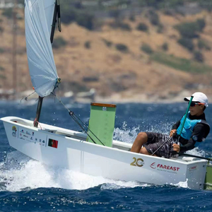 Bote de Consola Central de Fibra de Vidrio OP Versión Base para Jóvenes, para Competencia y <span class=keywords><strong>Entrenamiento</strong></span> Profesional en Ríos (2.3m) - Product Image 1