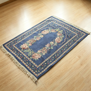 Alfombra de oración pequeña con estampado floral, tejida en tela de chenilla cálida y lavable, para todas las estaciones, ideal para el hogar, pícnic y camping. - Product Image 1