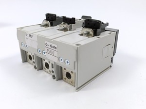 1SDA100287R1 อุปกรณ์วัดแบบสัมผัส 250A XT4 3p สำหรับ PLC - Product Image 2