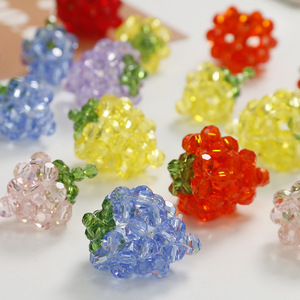 Abalorios de Fresa 3D con Cuentas |   Colgante de Fruta de Cristal Hecho a Mano para la Creación de Joyería DIY: Pendientes, Pulseras, Collares y Correas para Teléfono - Product Image 2