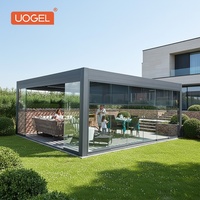 Pergola motorisée entièrement vitrée avec structure en aluminium thermolaqué, facile à assembler, écologique, protection légère contre le vent pour balcon