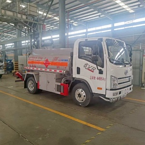 Camion-citerne Dong Feng à prix réduit avec distributeur, 5000 litres, pour ravitaillement en diesel, en promotion - Product Image 2