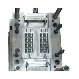 Vente chaude, fabrication à Taïwan, OEM, moule d'injection plastique métallique professionnel personnalisé, matériau P20, simple/multi-cavités, moule de véhicule - Product Image 1