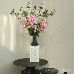 ดอกไม้ประดิษฐ์ ยี่ห้อ Yihua ดอกไม้ผ้าไหม สีขาวชมพู สไตล์ชนบท ตกแต่งบ้าน - Product Image 4