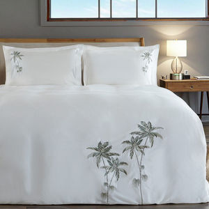 Meilleure vente ensemble de literie brodé motif solide ensembles de housse de couette antibactérienne perméable à l'air confortables pour hôtel - Product Image 3