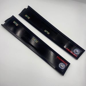 ขอบกระจกเสา B ประตูหน้า สำหรับ Cadillac Chevrolet GMC 926-241 926-242 พร้อมเทปกาวหรือสกรูสำหรับติดตั้ง - Product Image 1