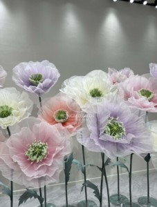 L-009 Fleurs géantes de pavot en organza rose, faites à la main, haut de gamme, pour allées de mariage et scènes - Product Image 2
