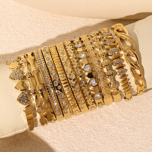 Hochwertiges Edelstahl-Armband mit Goldplattierung und Polierfinish, Anlaufgeschützt, mit Kubischem Zirkonia für Damen, Glänzender Schmuck - Product Image 1