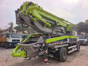 รถปั๊มคอนกรีตติดตั้งบนรถบรรทุก ซูมไลออน 38 เมตร ปี 2018 จากจีน รุ่น ZLJ5230THBTE เครื่องยนต์ดีเซล MAN สำหรับงานก่อสร้าง - Product Image 4