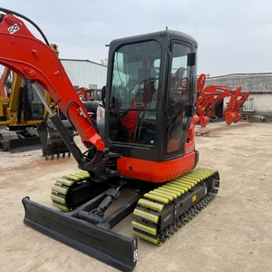 Miniexcavadora Kubota U35 de 3.5 Toneladas con Giro Cero, Pequeña Excavadora Hidráulica de Orugas para Jardín, Granja y Construcción - Product Image 2