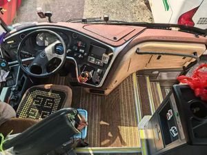 Autocar Golden Travel XML6907 2024, 9m, 38 places, super état, sièges 2+2, prix bas, faible kilométrage, <span class=keywords><strong>bus</strong></span> pour transfert VIP - Product Image 5