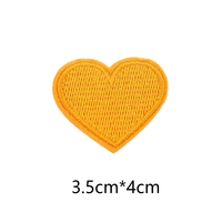 Patchs de cœur en tissu feutre à broder à motif de cœur assortis