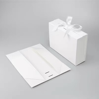 Boîte en carton pliable écologique avec ruban en soie pour emballage cadeau d'anniversaire