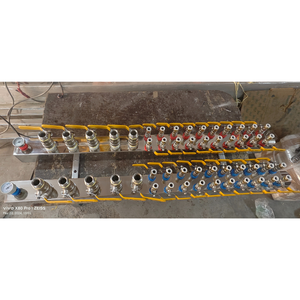 Colector de Agua Dubey International de 8 Entradas y 8 Salidas para Mascotas con Válvula de Bola, Garantía de 2 Años - Product Image 1