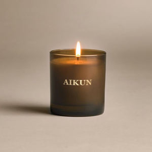 Bougie parfumée écologique en cire de soja de style minimaliste élégant AIKUN, personnalisable avec votre marque, pour la décoration de la maison et la relaxation au bureau - Product Image 2